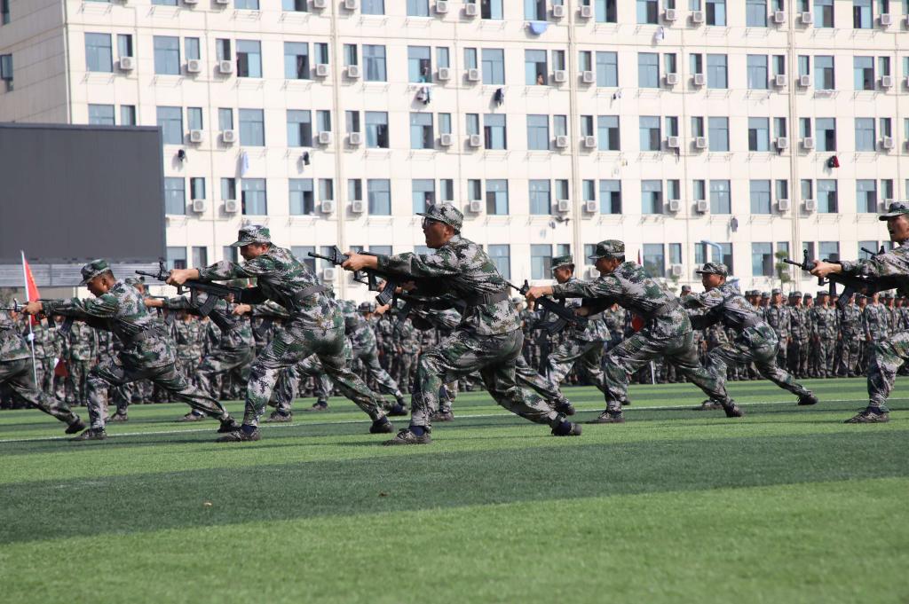 湖北師范大學文理學院舉行2021級新生開學典禮暨軍訓成果匯報