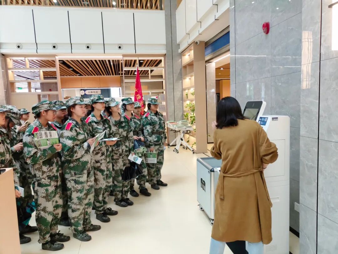 学习自助借还机使用方法